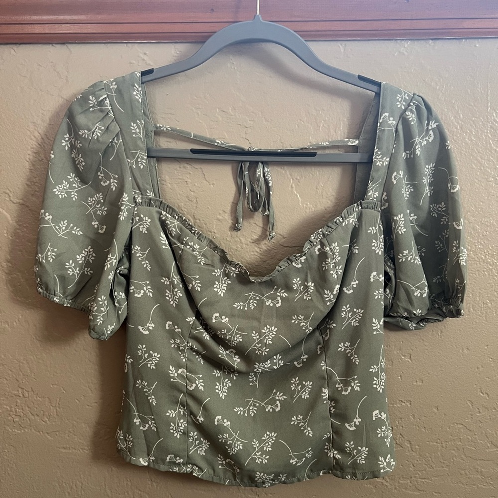 Abercrombie Floral Puff Sleeve Top - Green
